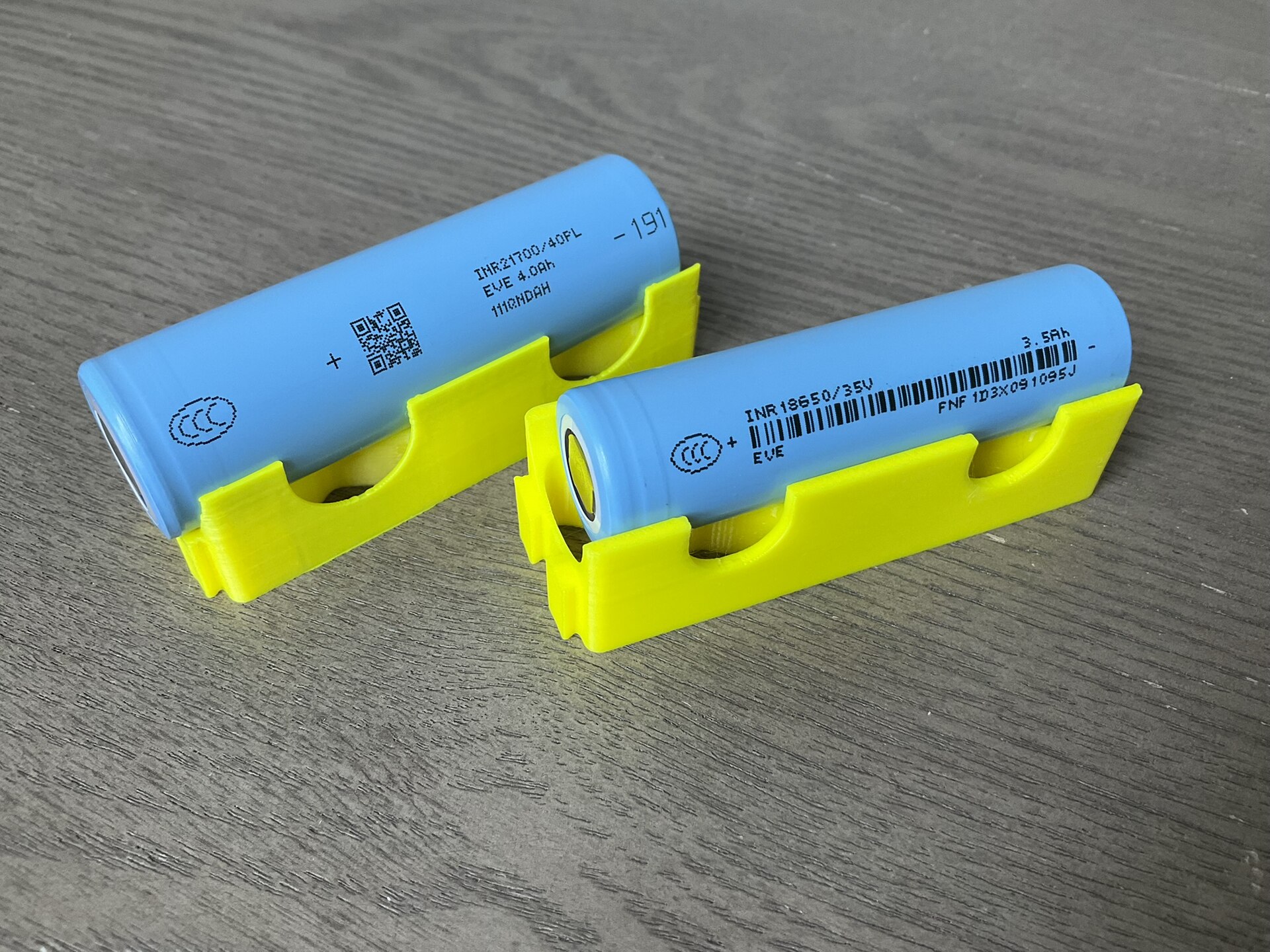 18650 and 21700 lithium-ion cells, the cell types used in Tesla packs